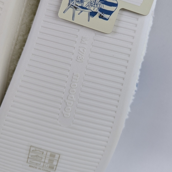 Cosmopolitan Slippers Sherpa Embroidered Memory Foam Slip On Ivory M (7/8) NWT - Picture 12 of 12